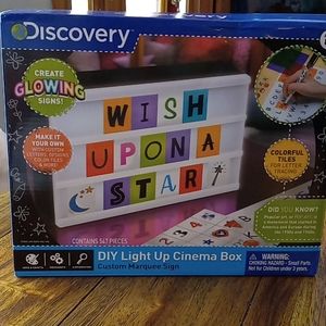 Discovery  cinema box.